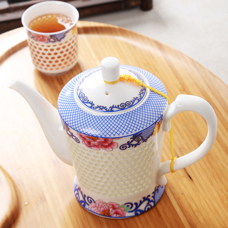 Традиционален Кинески Hive Сино Бели Порцелански Сет Чај Зелена Puer Чај Првенство Тенџере Керамички Teapot Kongfu Teaset Teatime Drinkware