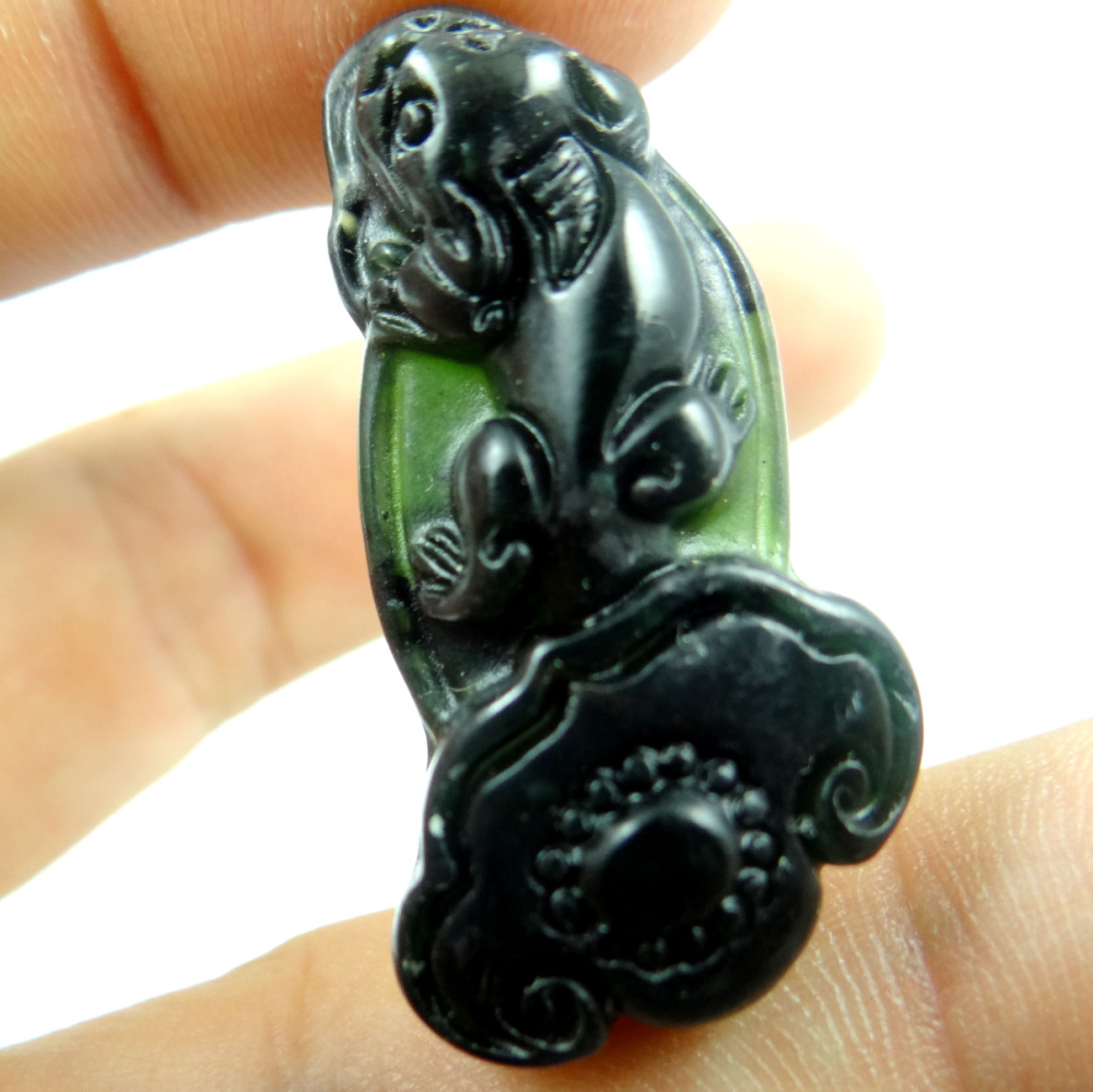 Кина природни црна зелени jadeite pendant ѓердан рака-издлаби Пуста