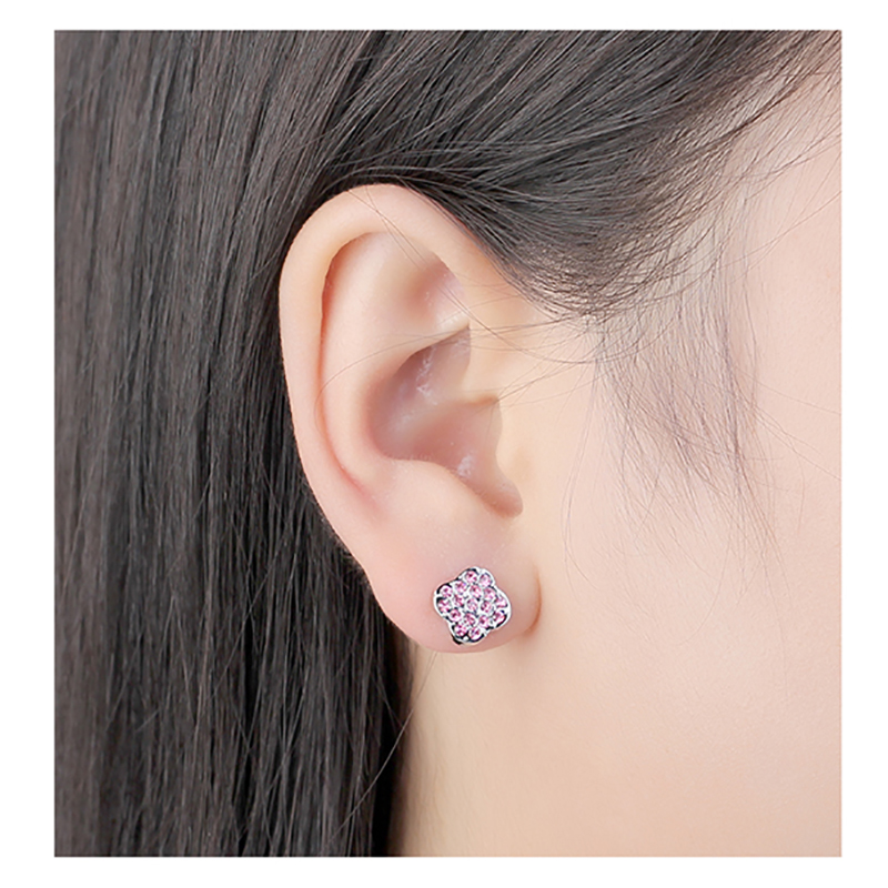 ANKA 2017 едноставна студ обетки за жена детелина форма earring направени со микро отвори CZ кристали за мода