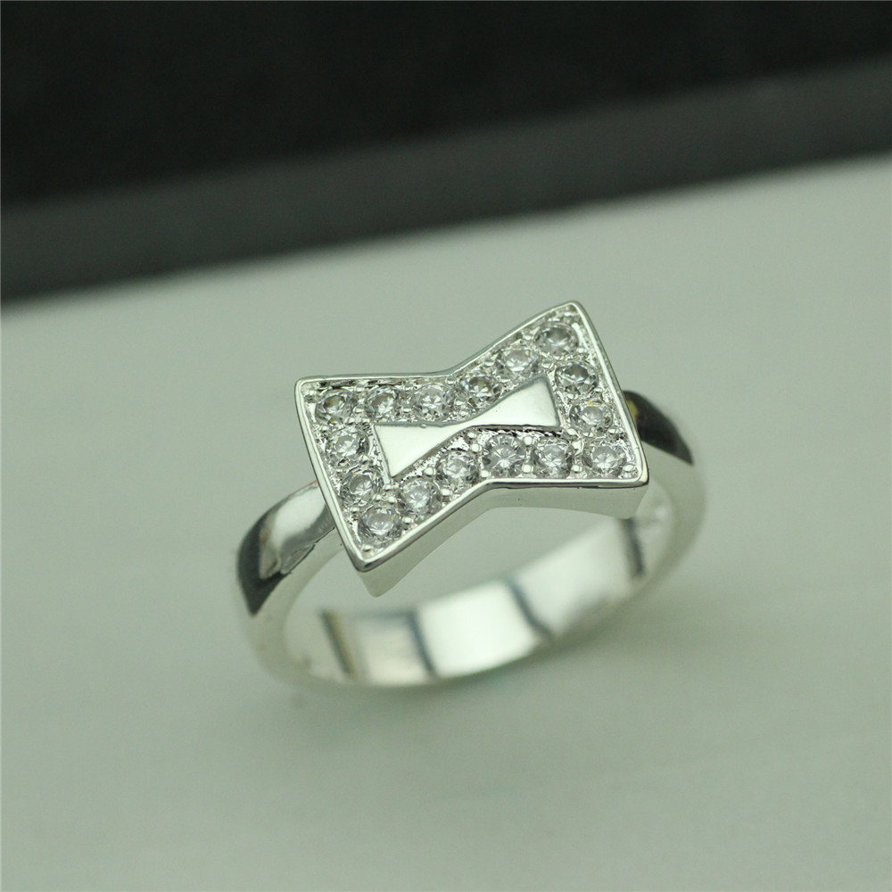 Новиот хан издание 925 чисто сребро пломба циркон прстен Роденденски подарок накит Карактер шарм женски прстен