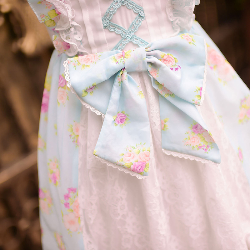 Принцезата слатка лолита фустан Бонбони дожд Јапонски стил лето Dew рамо слатка лак чипка флорални chiffon