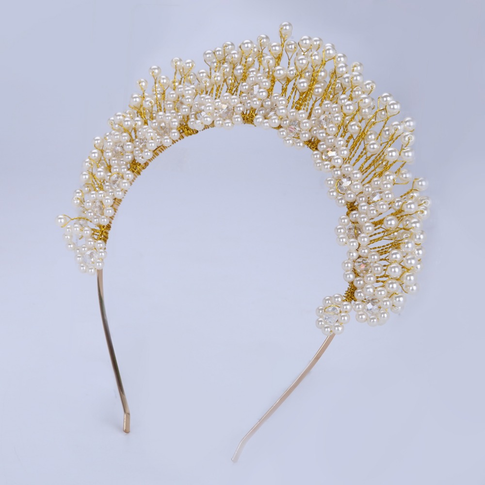 TUANMING Луксузен Златна Боја Headband Тиара Жените Челото Бисер Накит Hairband Косата Украс Невестата Подароци Свадба Додатоци