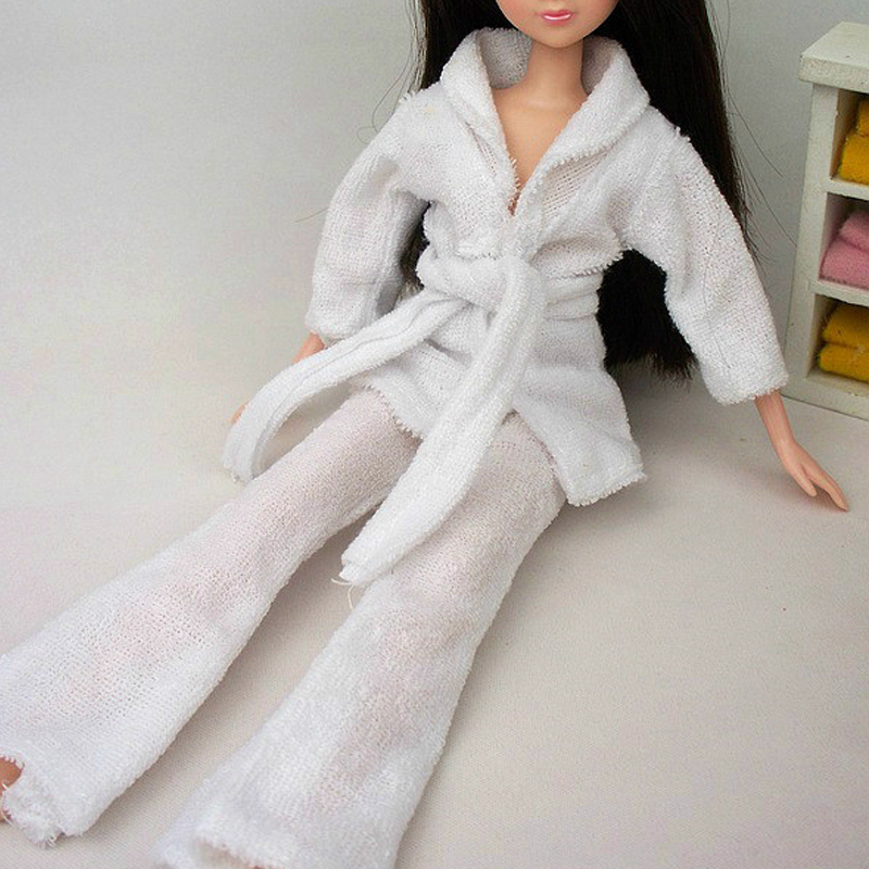 Децата Се Дар Кукла Додатоци Bathrobe За Барби Бања Зима Pajama Спиење Носат Секојдневен Облека За Барби Кукла