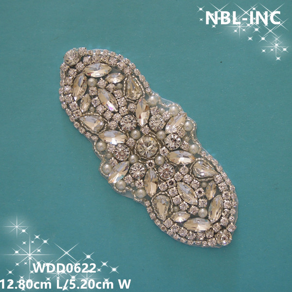(30 парчиња)трговија на Големо рака beaded шиење сребро кристално јасно кристал applique patch за фустан WDD0622