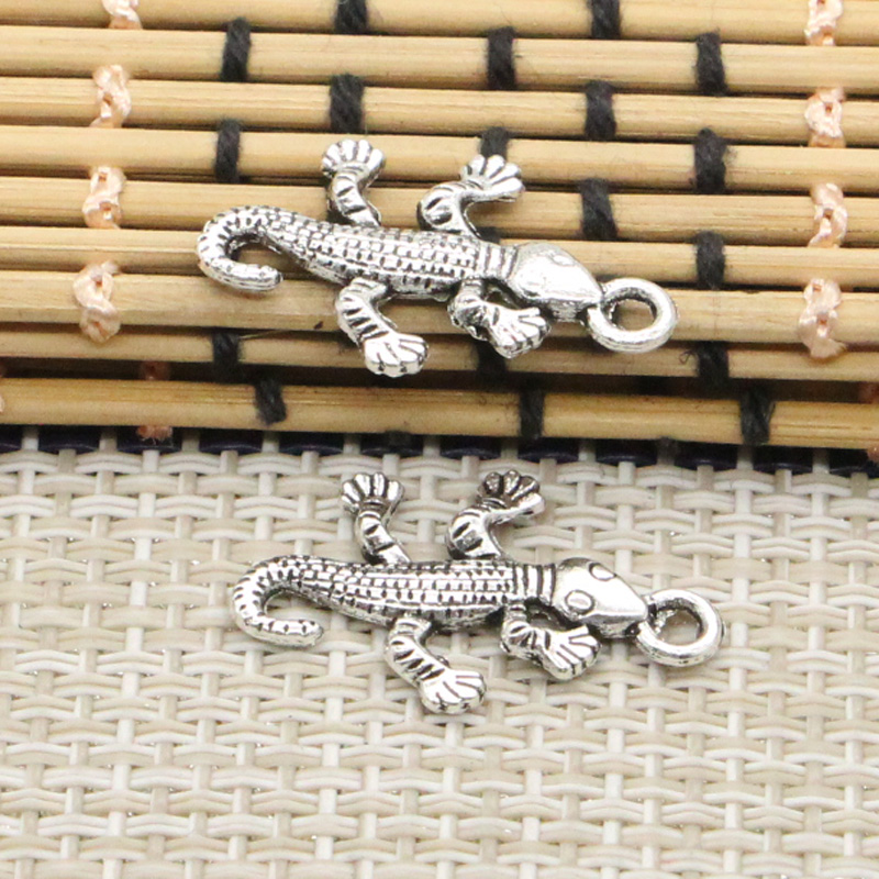 10pcs Шарм gecko гуштер 25*15mm Тибетската Сребро Позлатен Приврзоци Антички Накит Одлуки DIY рачно изработени Занаетчиски