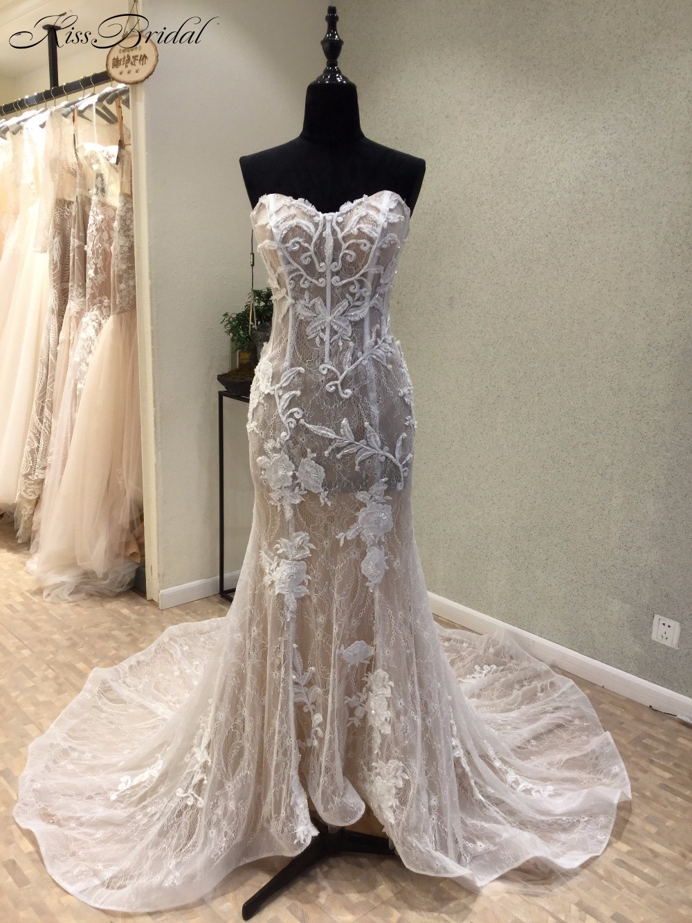 Зачудувачки Убава Сирена Свадба се Облекуваат 2018 Душо Корсет Назад Гроздобер Чипка Невестата Фустани vestido де noiva